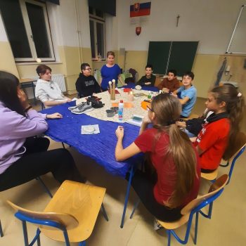 Večer s Knihou kníh pre piatakov a šiestakov